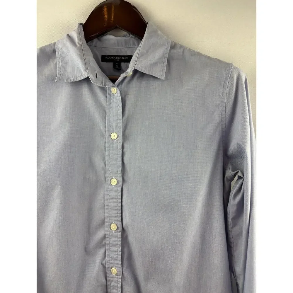 Men’s Banana Republic Small Light Blue Button Up